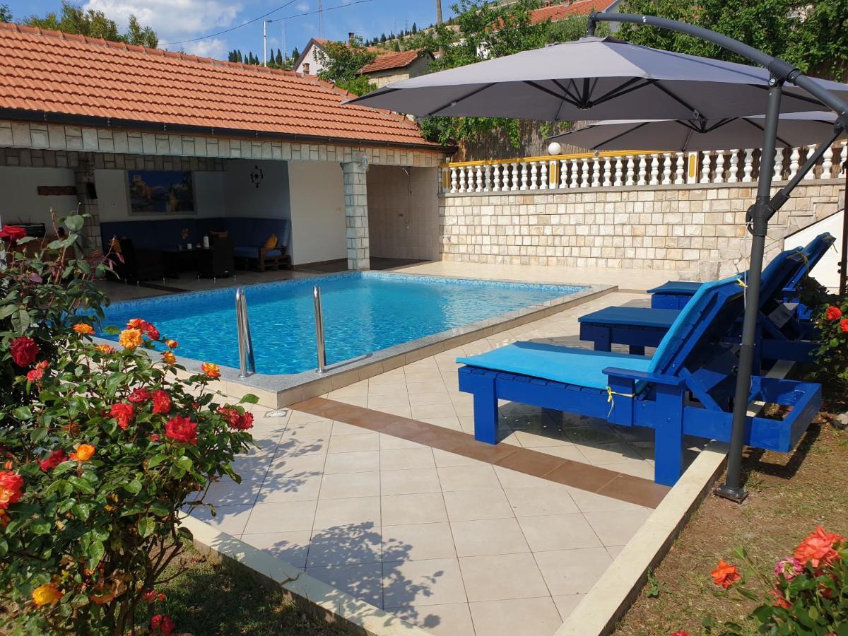 מוסטר Apartment Oaza מראה חיצוני תמונה