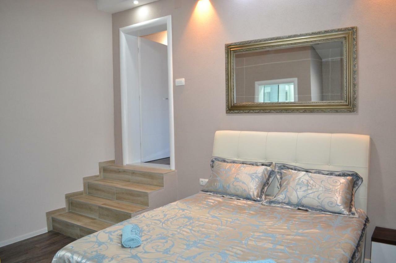 מוסטר Apartment Oaza מראה חיצוני תמונה